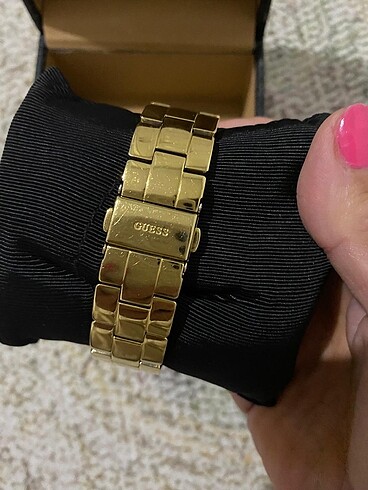 Guess Guess swarovski taşlı şık saat orjinal