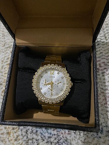 Guess swarovski taşlı şık saat orjinal