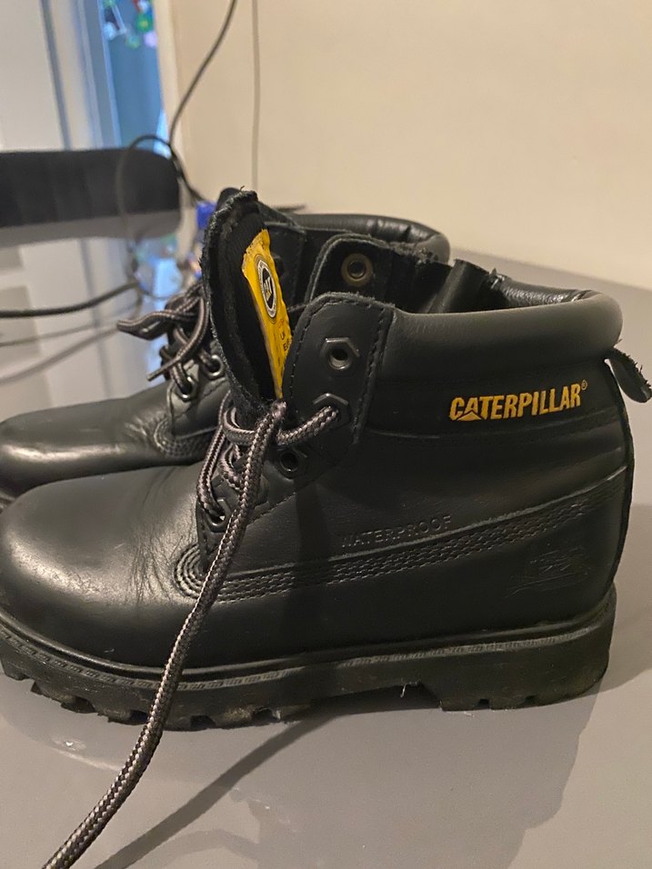 CAT Siyah deri çoçuk bot sayılı ğiyildi — görsel 2/7