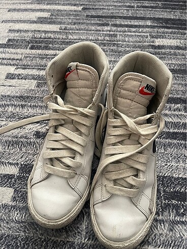 36,5 Beden beyaz Renk Nike blazer Farklı seri