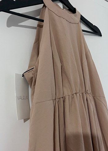 l Beden camel Renk Sırtı Açık Elbise