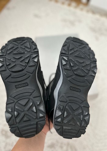 36 Beden siyah Renk Erkek Çocuk Siyah Adidas Bot