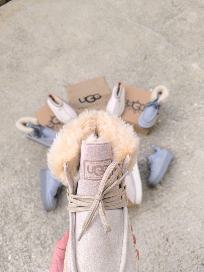 UGG Bej Kürklü Kadın Dolgu Topuk Bot - Görsel 5