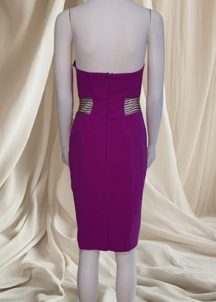 Kısa kadın elbise yeni etiketli - Görsel 2