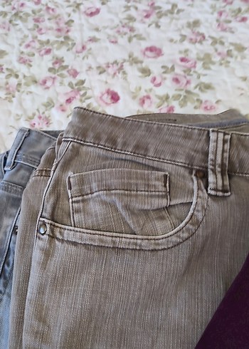 Düğmeli, Çok Renkli Kadın Kot Pantolonlar - Görsel 5