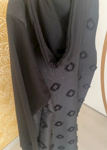 Düğmeli Siyah Nakışlı Uzun Kadın Kaban - Görsel 5