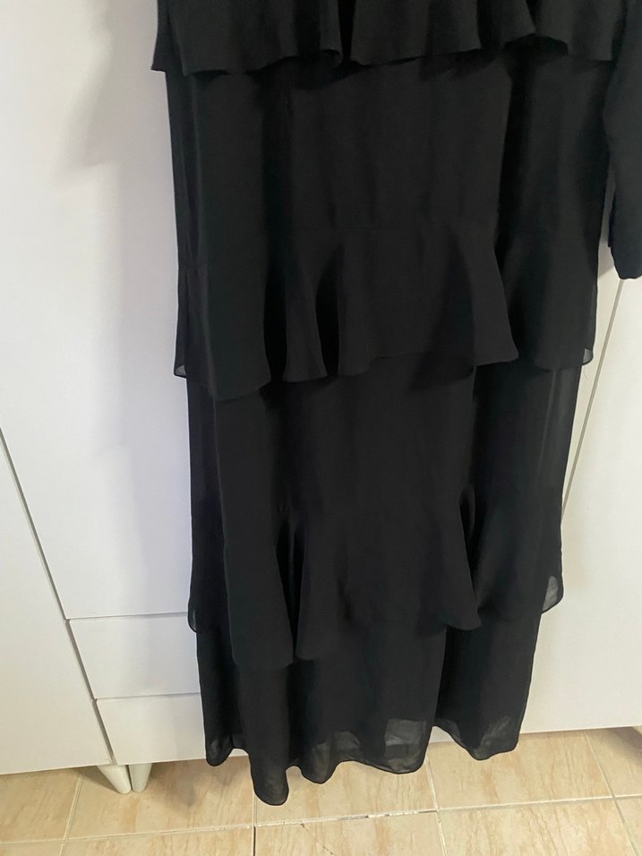 Uzun Siyah Fırfırlı Gotik Elbise - Görsel 3