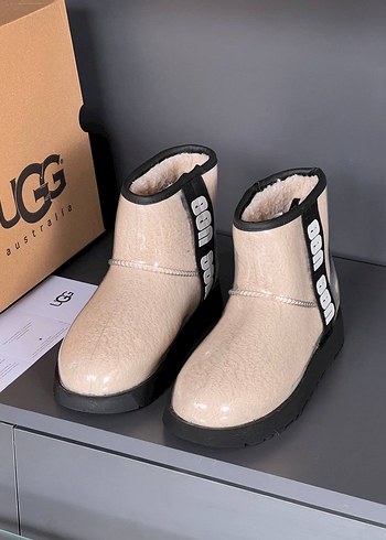 Ugg Ugg Bot