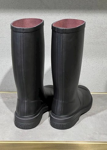 40 Beden siyah Renk Chanel İthal Çizme
