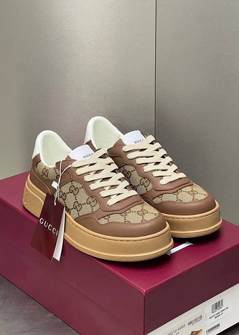 Gucci 39
