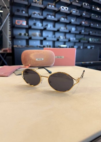 Miu Miu İthal Sunglasses
