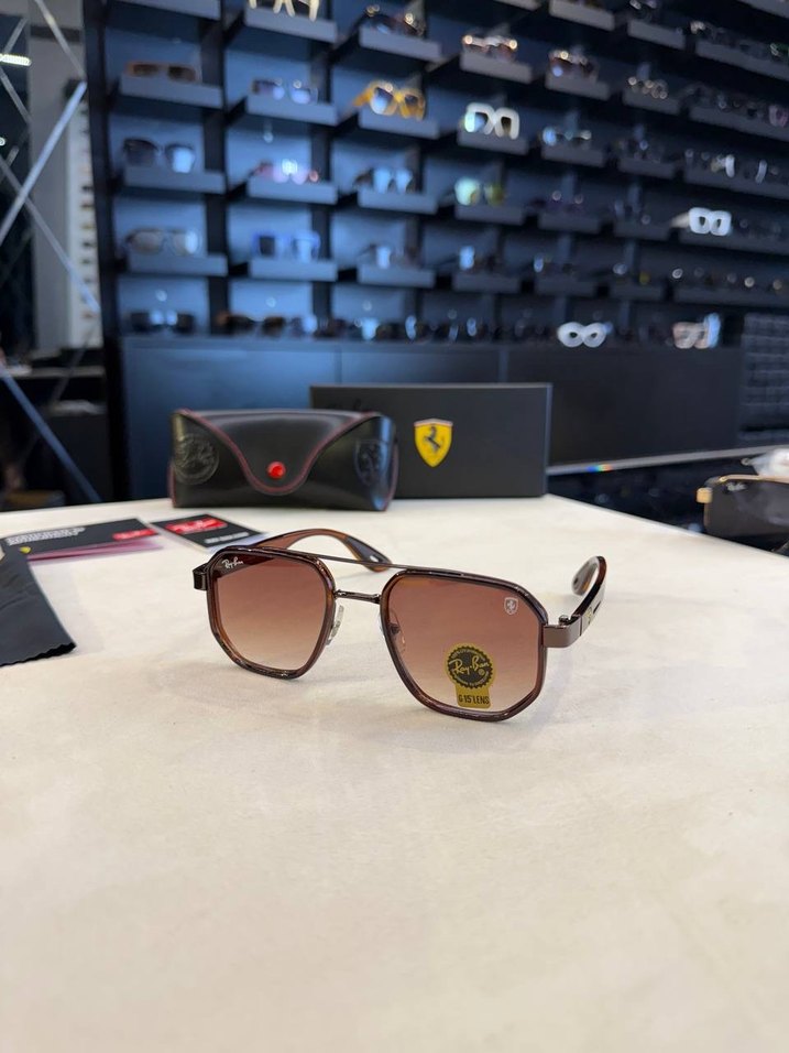 Ray-Ban İthal Sunglasses - Görsel 3