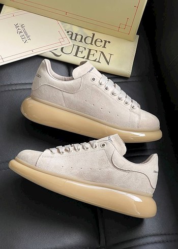 44 Beden Alexander McQueen Sneakers