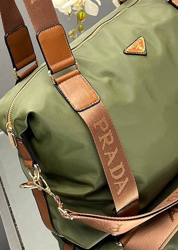 Beden çeşitli Renk Prada - Saten Valiz