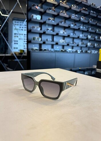  Beden Fendi İthal Sunglasses 