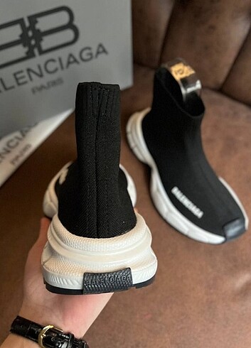 Balenciaga Balenciaga Sneakers 
