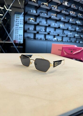 Miu Miu İthal Sunglasses 