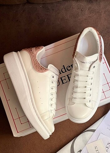 39 Beden Alexander McQueen Sneakers 