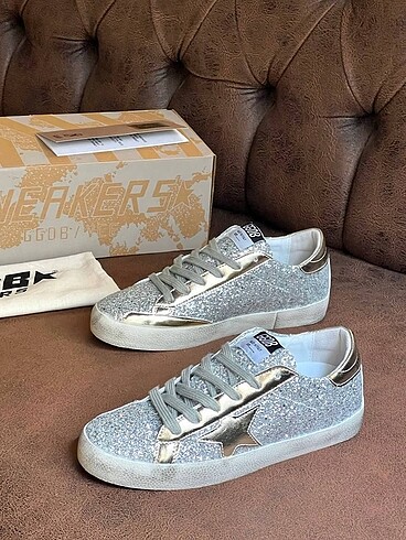 Golden Goose Deluxe Sneakers