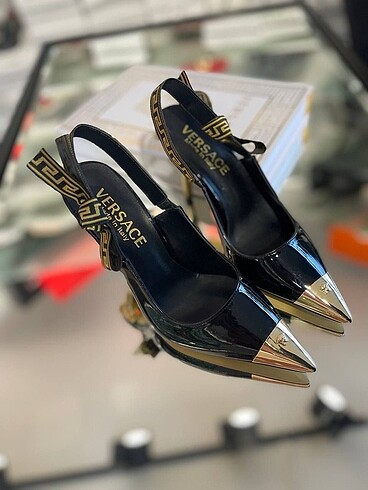 Versace Stiletto