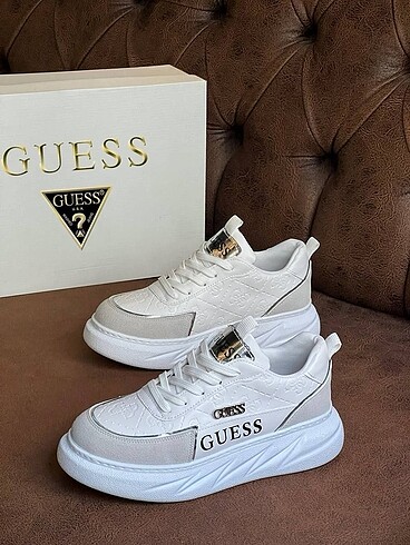 Guess Sneakers