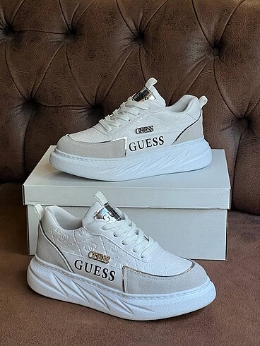 Guess Guess Sneakers