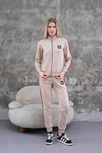 Moncler Takım