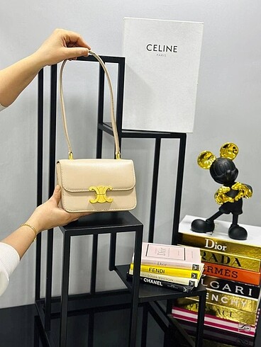Beden çeşitli Renk Celine Triomphe Bag