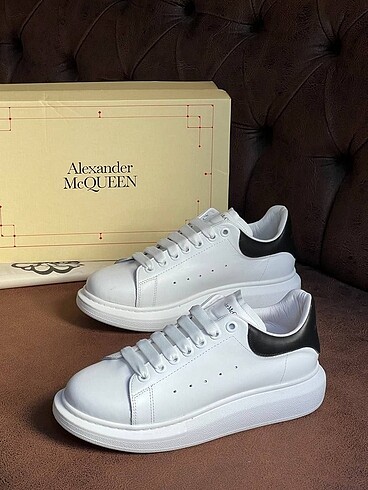 Alexander McQueen Sneakers