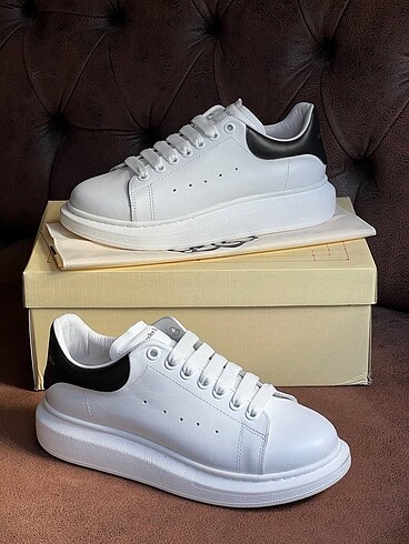 Alexander McQueen Alexander McQueen Sneakers