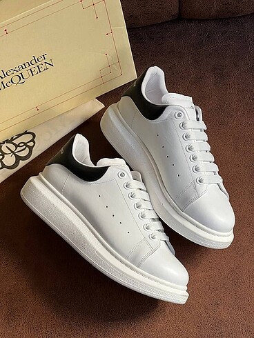 42 Beden Alexander McQueen Sneakers