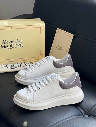 Alexander McQueen Sneakers