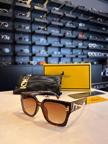 Fendi Fendi İthal Sunglasses
