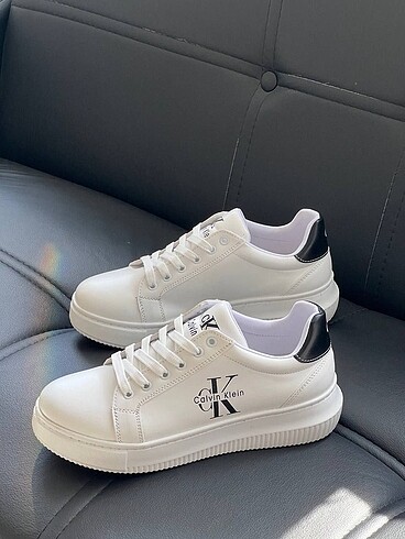 Calvin Klein Sneakers