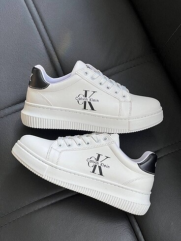 37 Beden Calvin Klein Sneakers