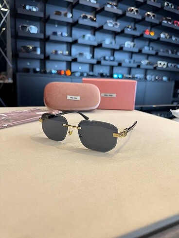 Miu Miu Miu Miu İthal Sunglasses