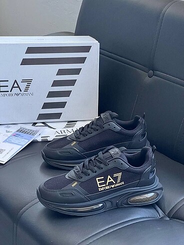 Emporio Armani Sneakers