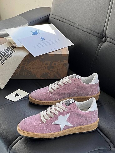 Golden Goose Deluxe Sneakers