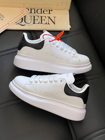 36 Beden Alexander McQueen Sneakers