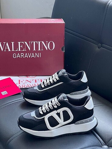 Valentino Sneakers