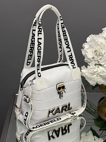 Beden Karl Lagerfeld - Salaş