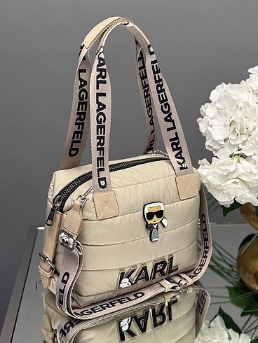 Karl Lagerfeld Karl Lagerfeld - Salaş