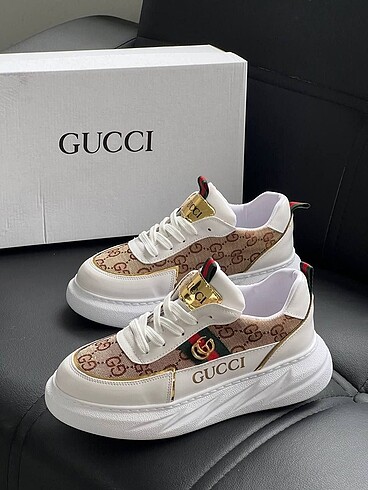 Gucci Sneakers