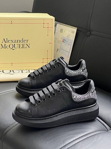 Alexander McQueen Sneakers