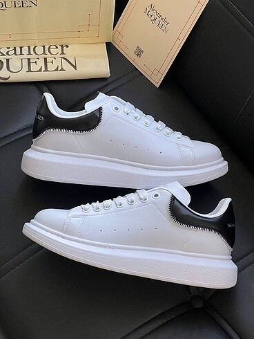 Alexander McQueen Alexander McQueen Sneakers
