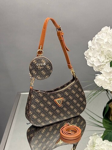 Beden çeşitli Renk Guess - Graffitti Print Shoulder