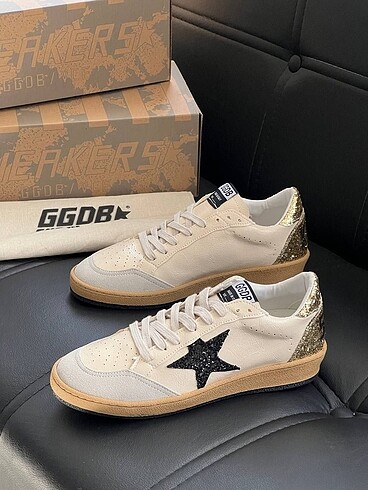 Golden Goose Deluxe Sneakers