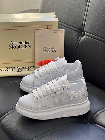 Alexander McQueen Sneakers