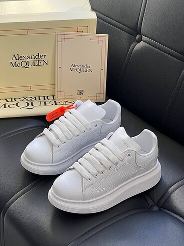 Alexander McQueen Alexander McQueen Sneakers