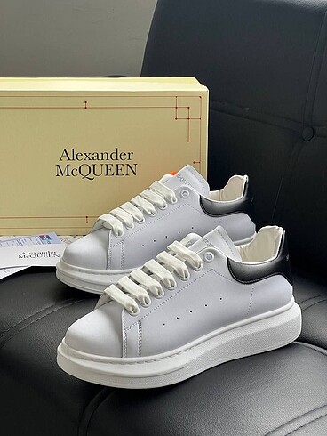 Alexander McQueen Sneakers